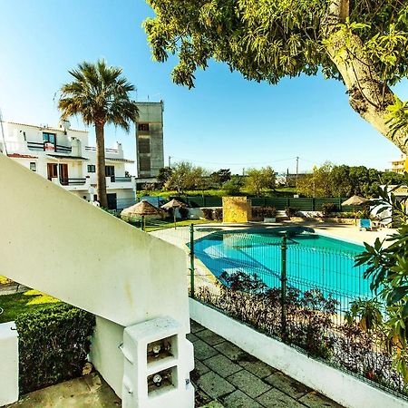 B20 - Sun And Pool Apartment Лагос Екстериор снимка