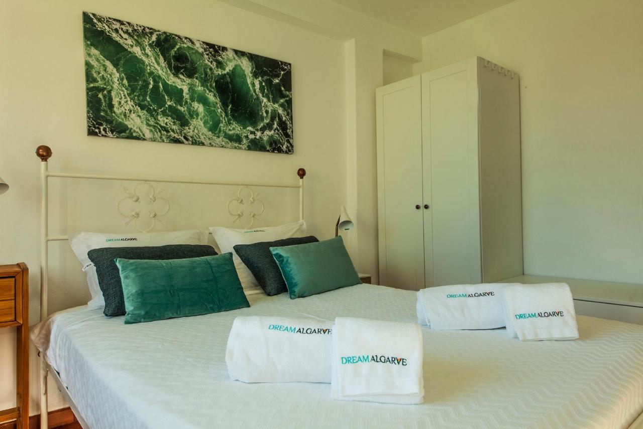 B20 - Sun And Pool Apartment Лагос Екстериор снимка